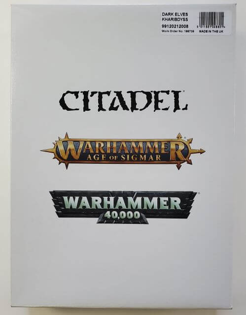 Packaging for Warhammer 40,000 game miniatures featuring the 'Citadel' and 'Warhammer' logos, with the product name 'War Hydra' indicated.