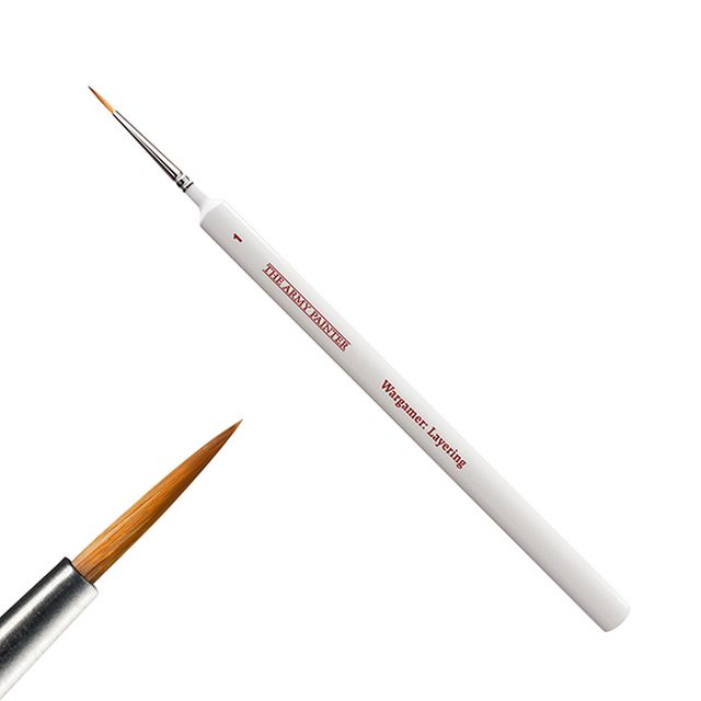 Close up of the tip and brush for The Army Painters Wargamer Layering brush. 
